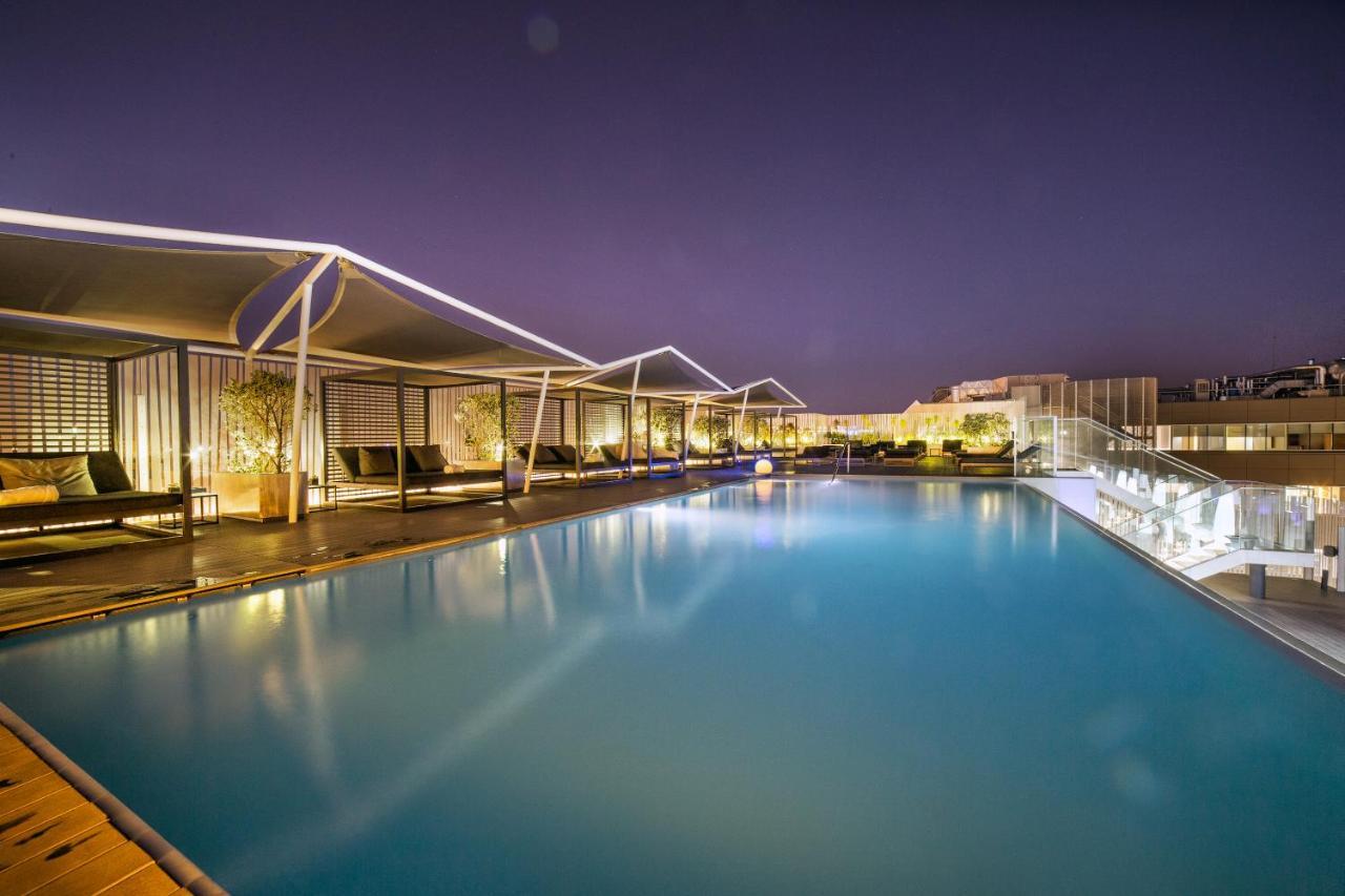 فندق إبيك سانا لشبونه Lisboa المظهر الخارجي الصورة The swimming pool at the hotel