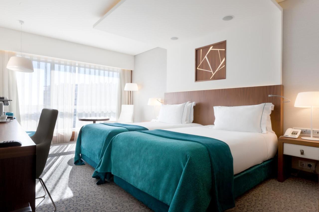 فندق إبيك سانا لشبونه Lisboa المظهر الخارجي الصورة A room at the hotel