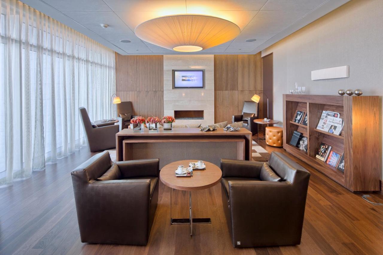 فندق إبيك سانا لشبونه Lisboa المظهر الخارجي الصورة The VIP lounge at the airport