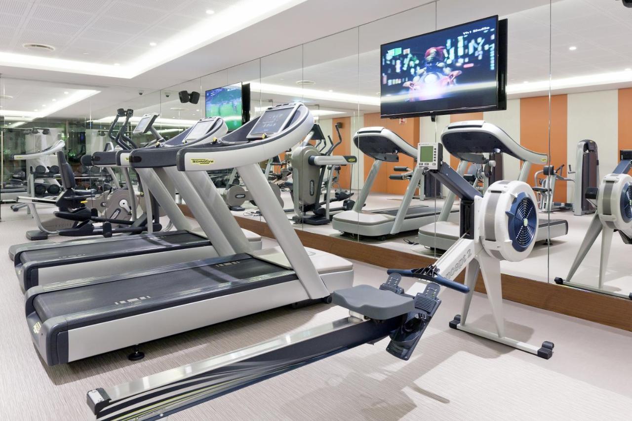فندق إبيك سانا لشبونه Lisboa المظهر الخارجي الصورة A gym at a hotel