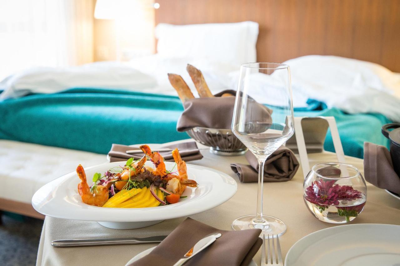 فندق إبيك سانا لشبونه Lisboa المظهر الخارجي الصورة Room service